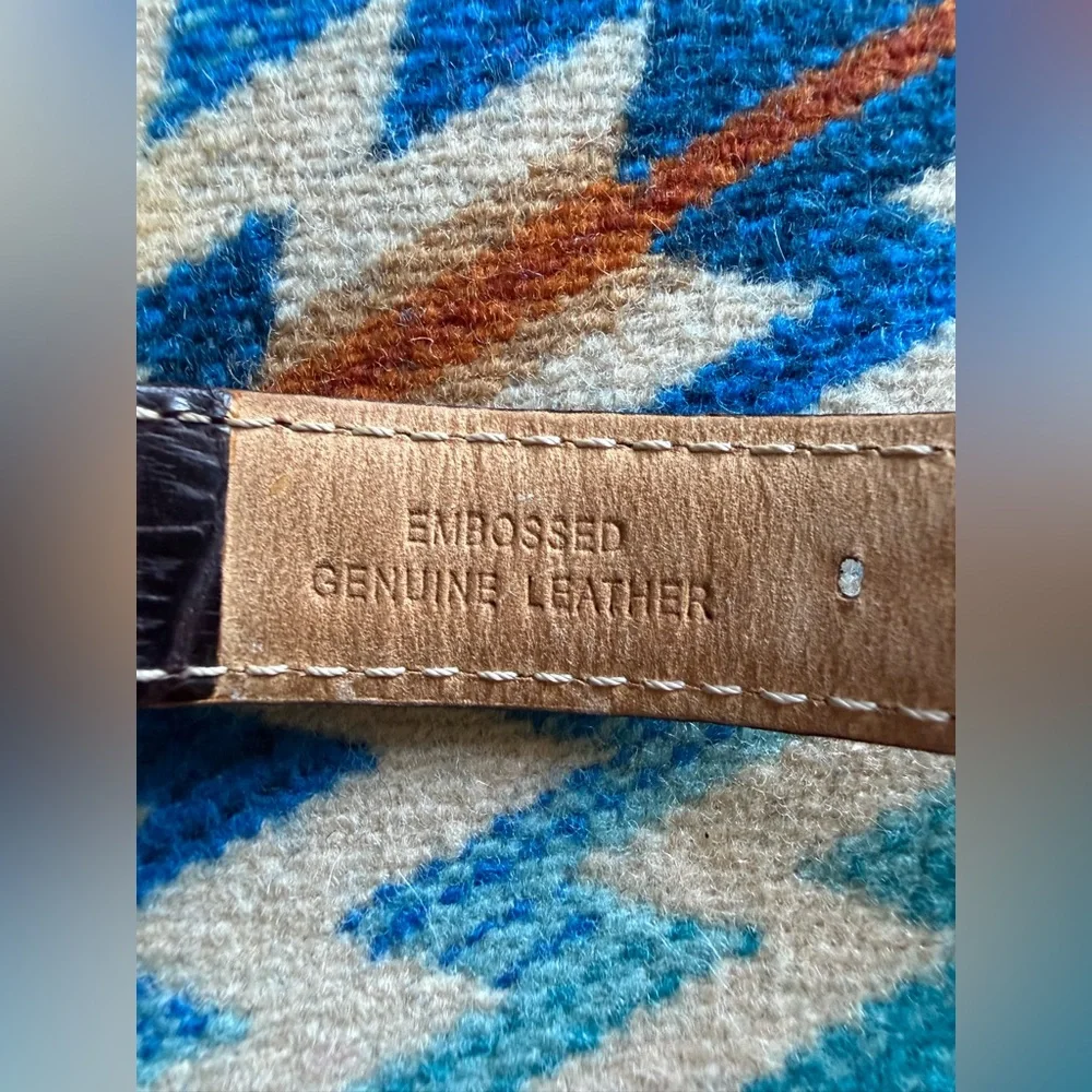 Vintage Michael Kors Gold Watch - Picture 7 of 7